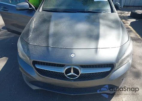 2014 Mercedes-Benz Cla 250 z USA, uszkodzony, nr VIN WDDSJ4EB4EN062413
